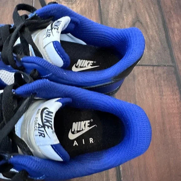 Woman’s Nike Airforce 1’s- woman’s size 9 - Picture 5 of 6